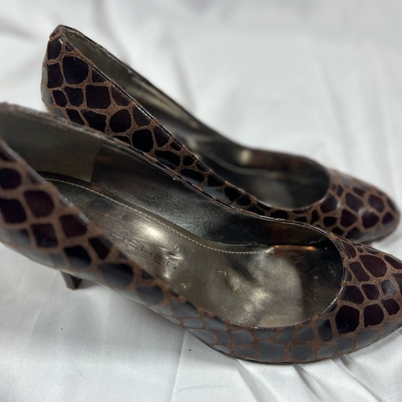 Marc Fisher Brown Giraffe Print Heels - Picture 2 of 5